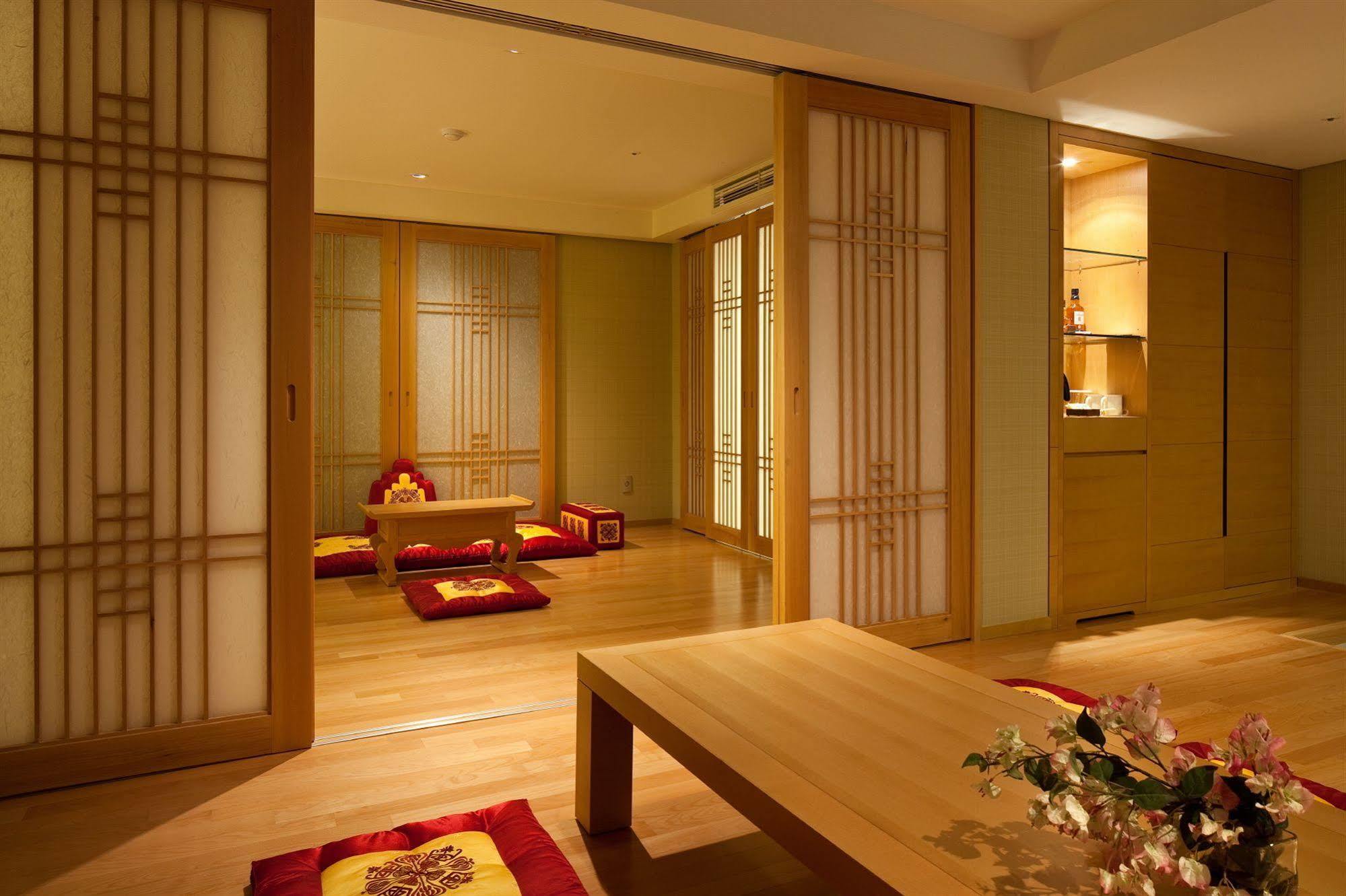 Hidden Bay Hotel Yeosu Exterior foto